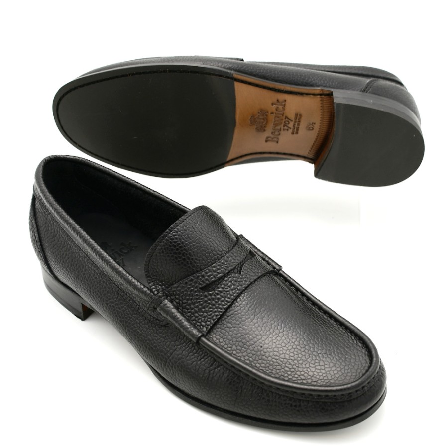 Loafers And Moccasins | BERWICK 1707 Men'S Loafers In Embossed Black Leather