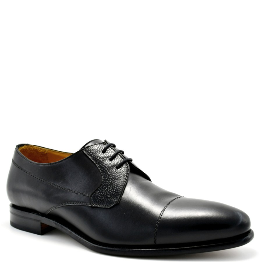 Derbies | BERWICK 1707 Derbies